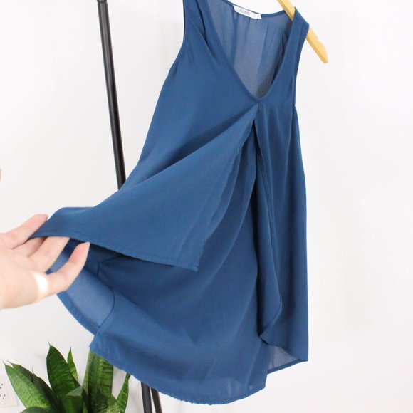 *Ricki's Blue V Neck Tank - Picture 4 of 5